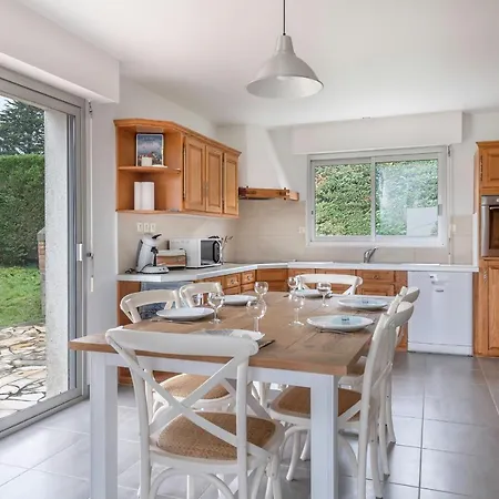 Pour 6 A 400m De La A Holiday home Sarzeau